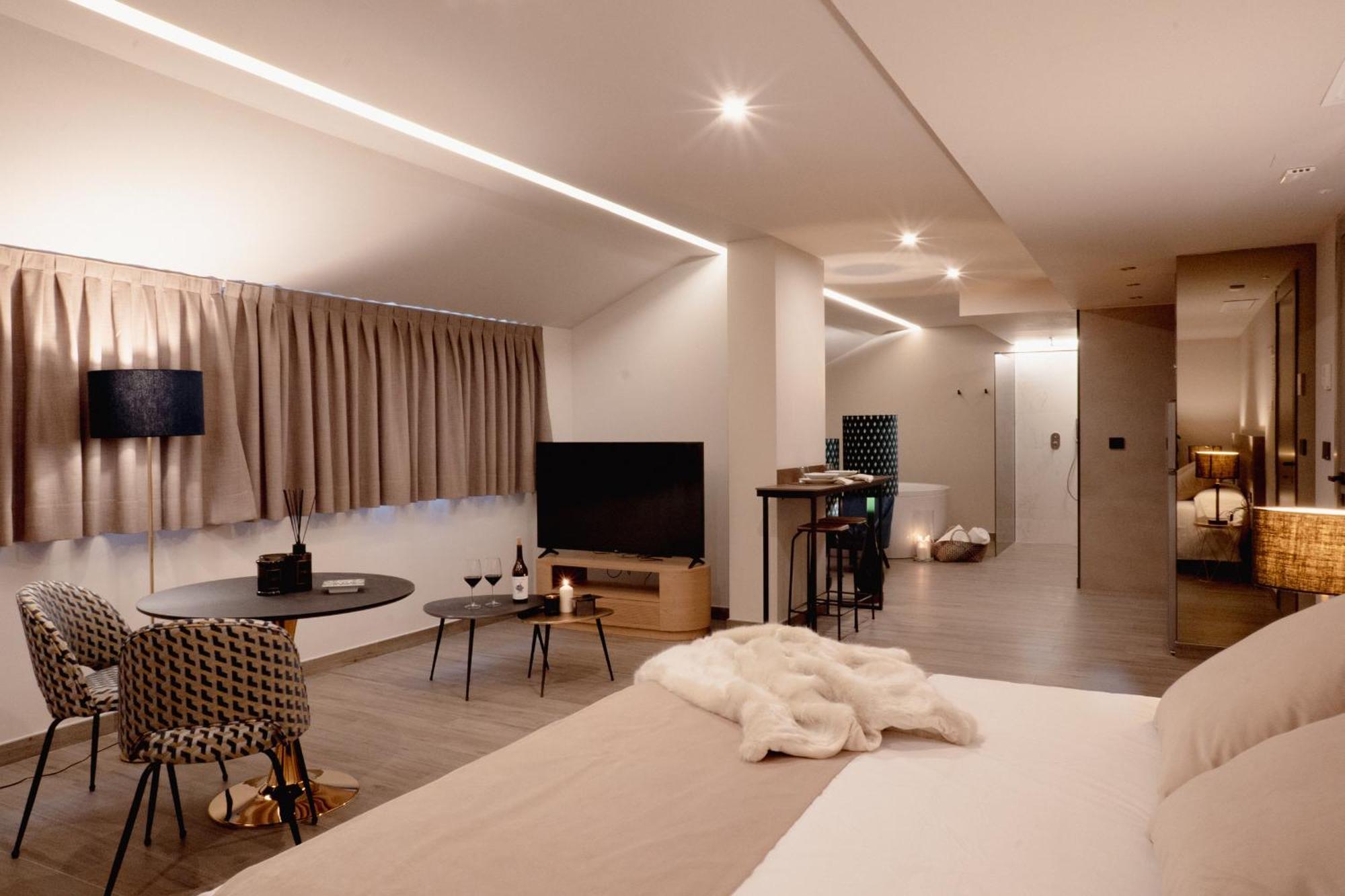Almazara Suites Alcala del Jucar Dış mekan fotoğraf